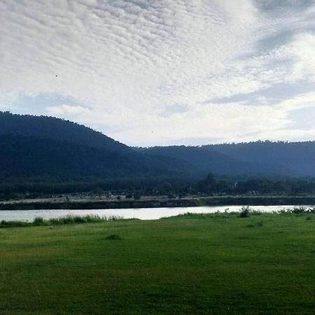 Samerdrow Khao Yai Mu Si Esterno foto