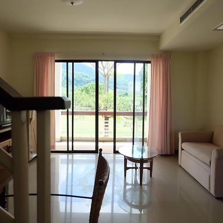 Samerdrow Khao Yai Mu Si Esterno foto